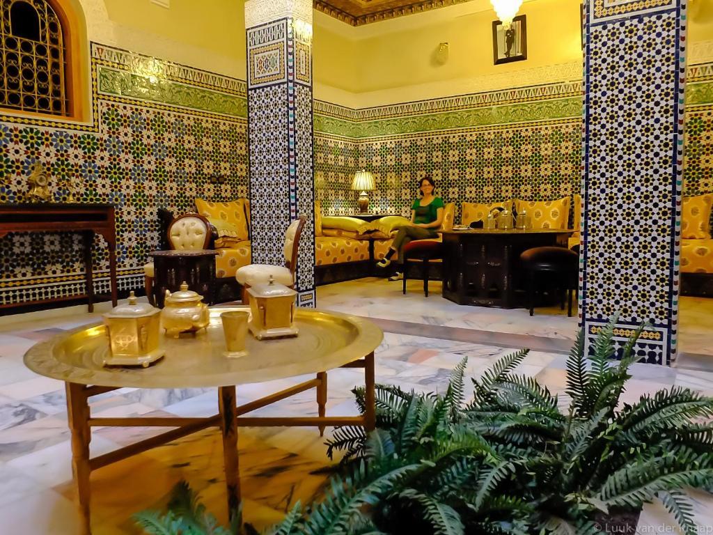 Dar Al Madina Al Kadima Hotel Fez Exterior photo
