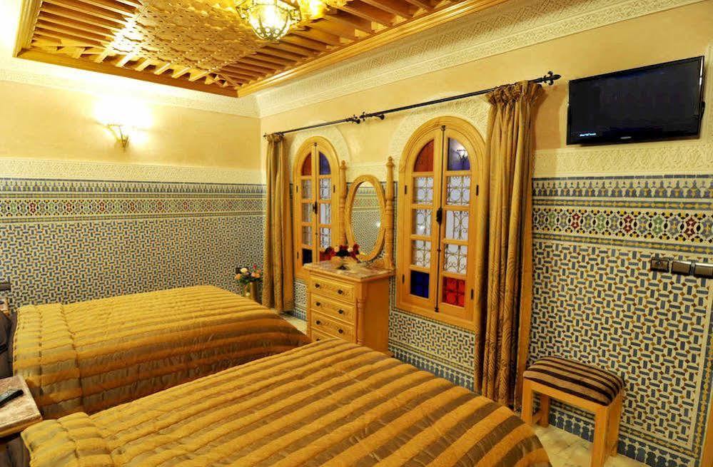 Dar Al Madina Al Kadima Hotel Fez Exterior photo