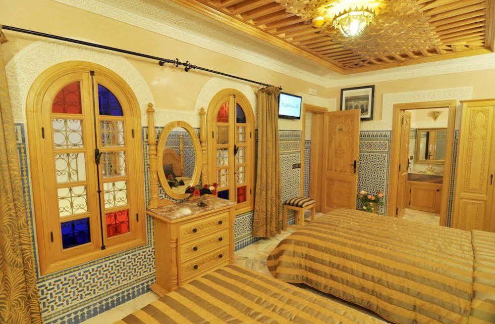 Dar Al Madina Al Kadima Hotel Fez Exterior photo
